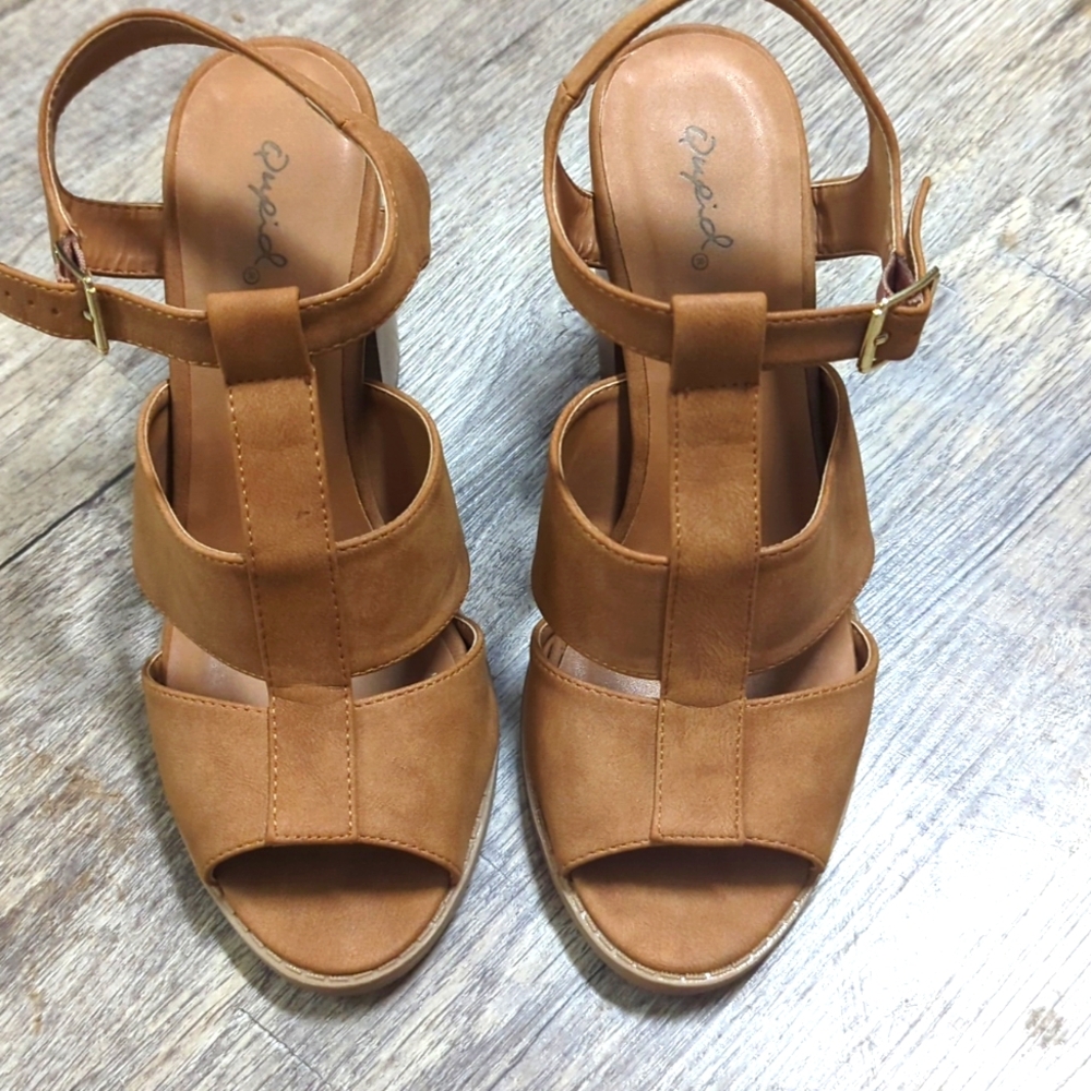 Tan heels